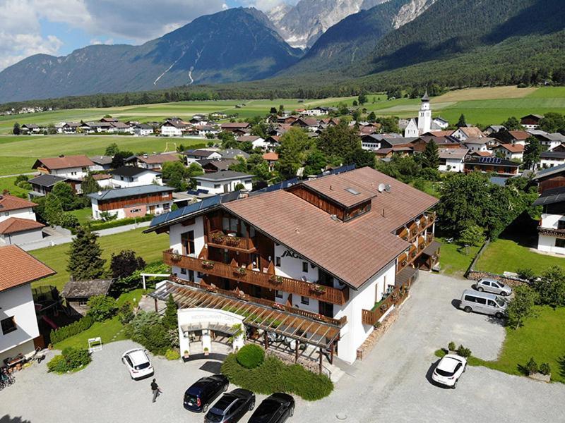 Landhotel Jaeger Top Wildermieming Exterior photo